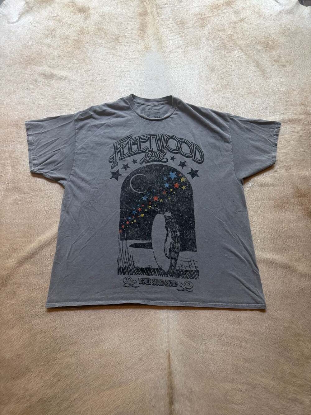 Fleetwood Mac Tour 2018-2019 Penguin Graphic T-Shirt Gray S/M